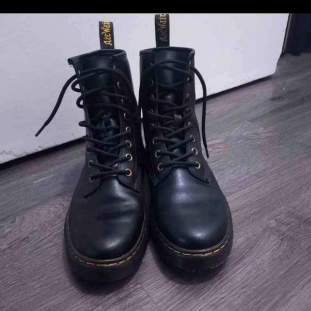 Black doc Marten boots